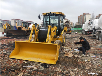 Tractopelle CATERPILLAR 416E