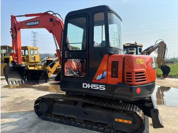 Mini pelle DOOSAN DH55