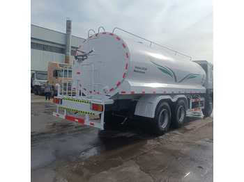 Camion citerne HOWO 20m³ sprinkler truck: photos 2