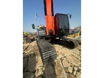 Pelle sur chenille HITACHI ZX200