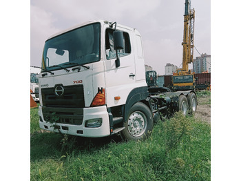 Tracteur routier HINO