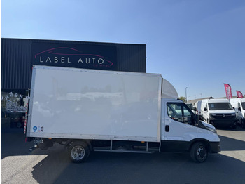 Fourgon IVECO Daily 35c16