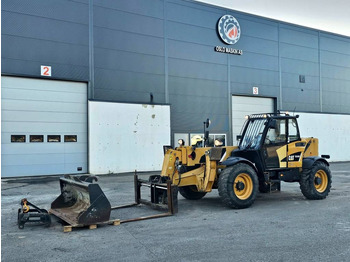 Chariot télescopique CATERPILLAR TH