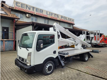 Camion avec nacelle NISSAN