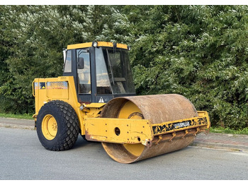 Compacteur CATERPILLAR CS563
