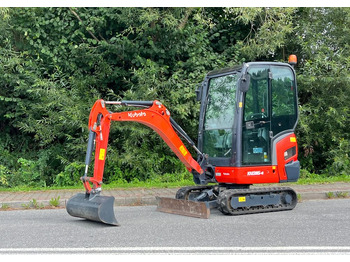Mini pelle KUBOTA KX016-4