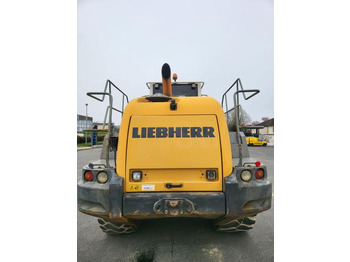 Chargeuse sur pneus Liebherr L580 2plus2: photos 4