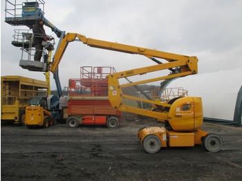Nacelle articulée MANITOU