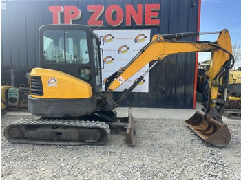 Mini pelle BOBCAT E35