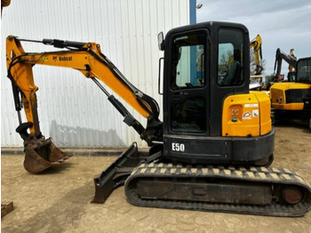 Mini pelle Bobcat E50: photos 4