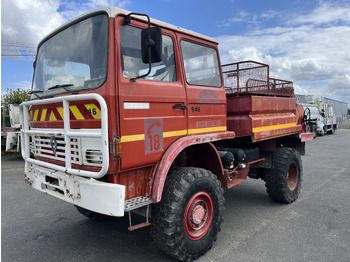 Camion de pompier RENAULT