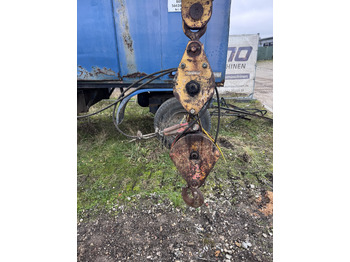 Poseur de canalisations CATERPILLAR D 4 B: photos 4