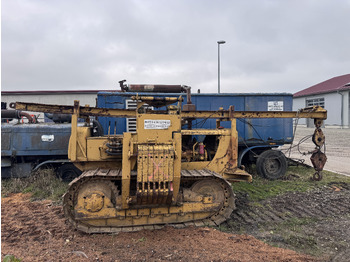 Poseur de canalisations CATERPILLAR D 4 B: photos 2