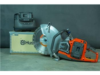 Outil/ Équipement HUSQVARNA