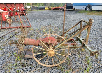 Arracheuse de pommes de terre Wärtsilä Peko - perunannostokone: photos 2 Arracheuse de pommes de terre Wärtsilä Peko - perunannostokone: photos 2