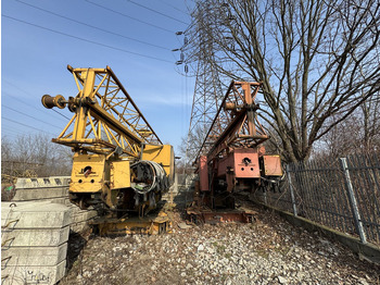Grue à tour LIEBHERR