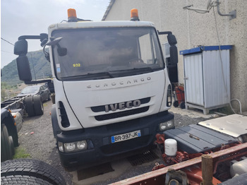 Camion grue IVECO EuroCargo 160E