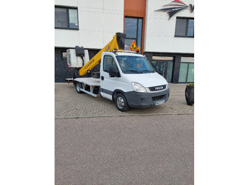 Camion avec nacelle IVECO Daily 35c11