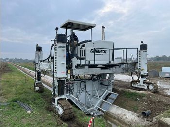Travaux routiers Gomaco Commander III: photos 4
