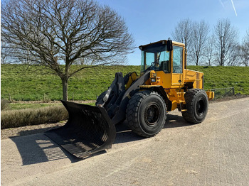 Chargeuse sur pneus VOLVO L70D