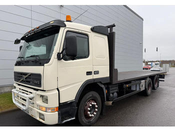 Camion plateau VOLVO