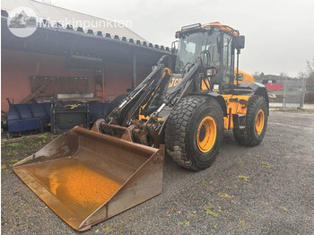 Chargeuse sur pneus JCB