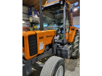 Tracteur agricole RENAULT
