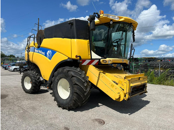 Moissonneuse-batteuse NEW HOLLAND CX series