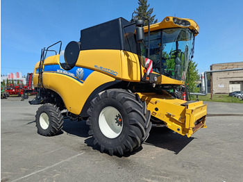 Moissonneuse-batteuse NEW HOLLAND CX series