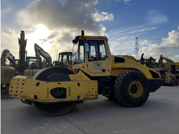 Compacteur BOMAG
