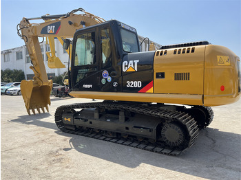 Pelle CATERPILLAR 320D