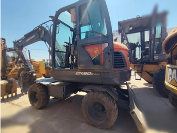 Pelle sur pneus DOOSAN DX60W