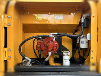 Pelle sur chenille HYUNDAI ROBEX 220 LC-9S: photos 4