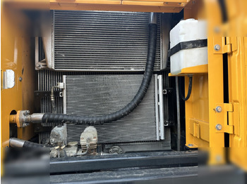 Pelle sur chenille HYUNDAI ROBEX 220 LC-9S: photos 5