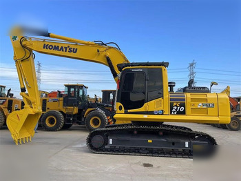 Pelle sur chenille KOMATSU PC210LC-8