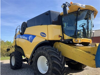 Moissonneuse-batteuse New Holland CX 8080 SLH: photos 2