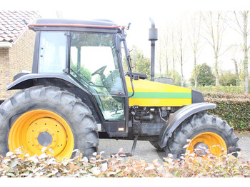Tracteur agricole Valtra 900: photos 3