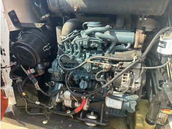 Mini chargeuse BOBCAT S550: photos 2