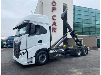Camion IVECO S-WAY