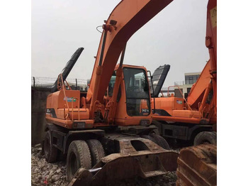 Pelle sur pneus DOOSAN DH210W-7