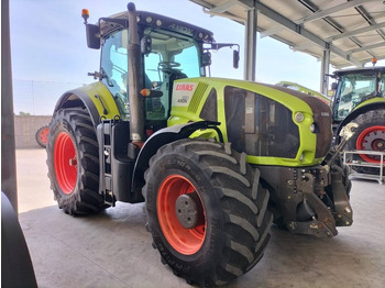 Tracteur agricole CLAAS Axion 950