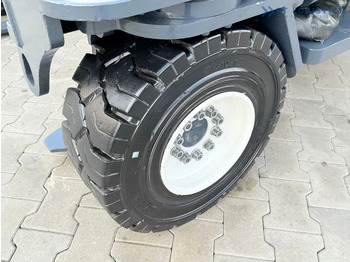 Chariot multidirectionnel Combilift COMBILIFT C3000XL LARGE CABIN – DUPLEX 3200mm – Year 2015 – LPG – FREE LIFT – SIDESHIFT – CONDITION 5/5 COMBILIFT C3000XL LARGE: photos 3 Chariot multidirectionnel Combilift COMBILIFT C3000XL LARGE CABIN – DUPLEX 3200mm – Year 2015 – LPG – FREE LIFT – SIDESHIFT – CONDITION 5/5 COMBILIFT C3000XL LARGE: photos 3