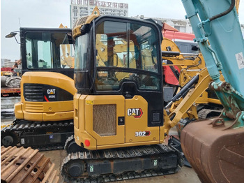 Mini pelle CATERPILLAR 302