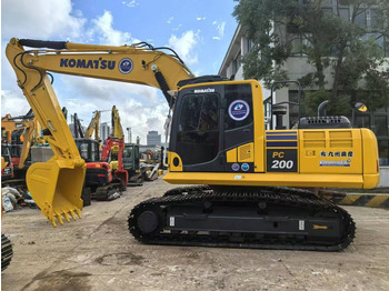 Pelle sur chenille KOMATSU PC200