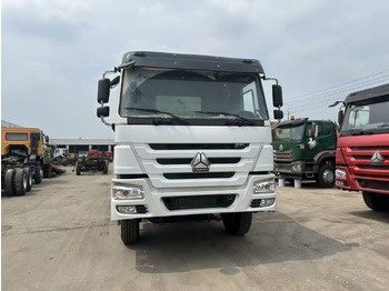 Camion benne SINOTRUK HOWO