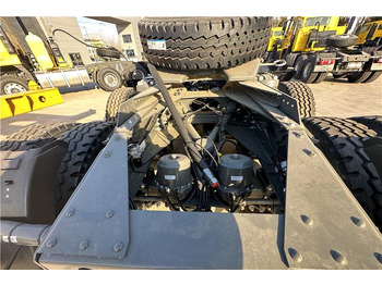 Tracteur routier neuf SINOTRUK Howo New Model 371 HP Truck Head for Sale In Zambia: photos 5