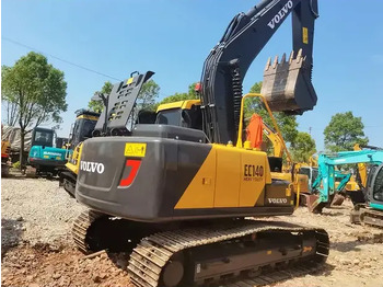 Pelle sur chenille VOLVO EC140