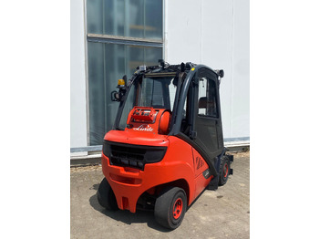 Chariot élévateur à gaz Linde Linde H 25 T - 6-372 h - Seitenschieber -: photos 5 Chariot élévateur à gaz Linde Linde H 25 T - 6-372 h - Seitenschieber -: photos 5