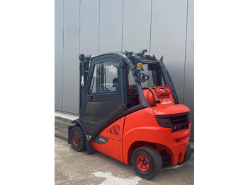 Chariot élévateur à gaz Linde Linde H 25 T - 6-372 h - Seitenschieber -: photos 2 Chariot élévateur à gaz Linde Linde H 25 T - 6-372 h - Seitenschieber -: photos 2