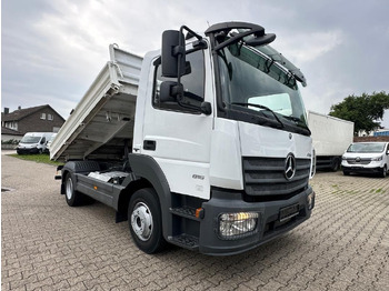 Camion benne MERCEDES-BENZ Atego 818